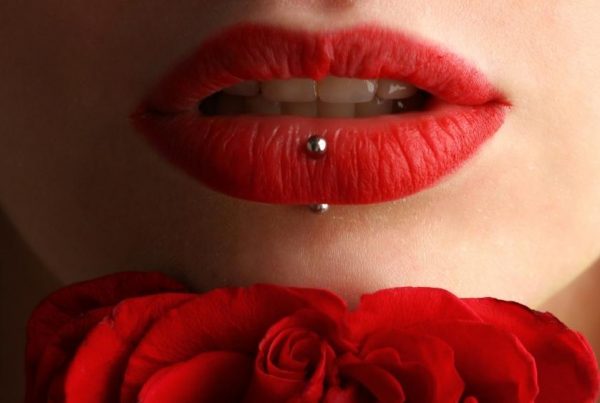 Cuidado con los piercings en la boca